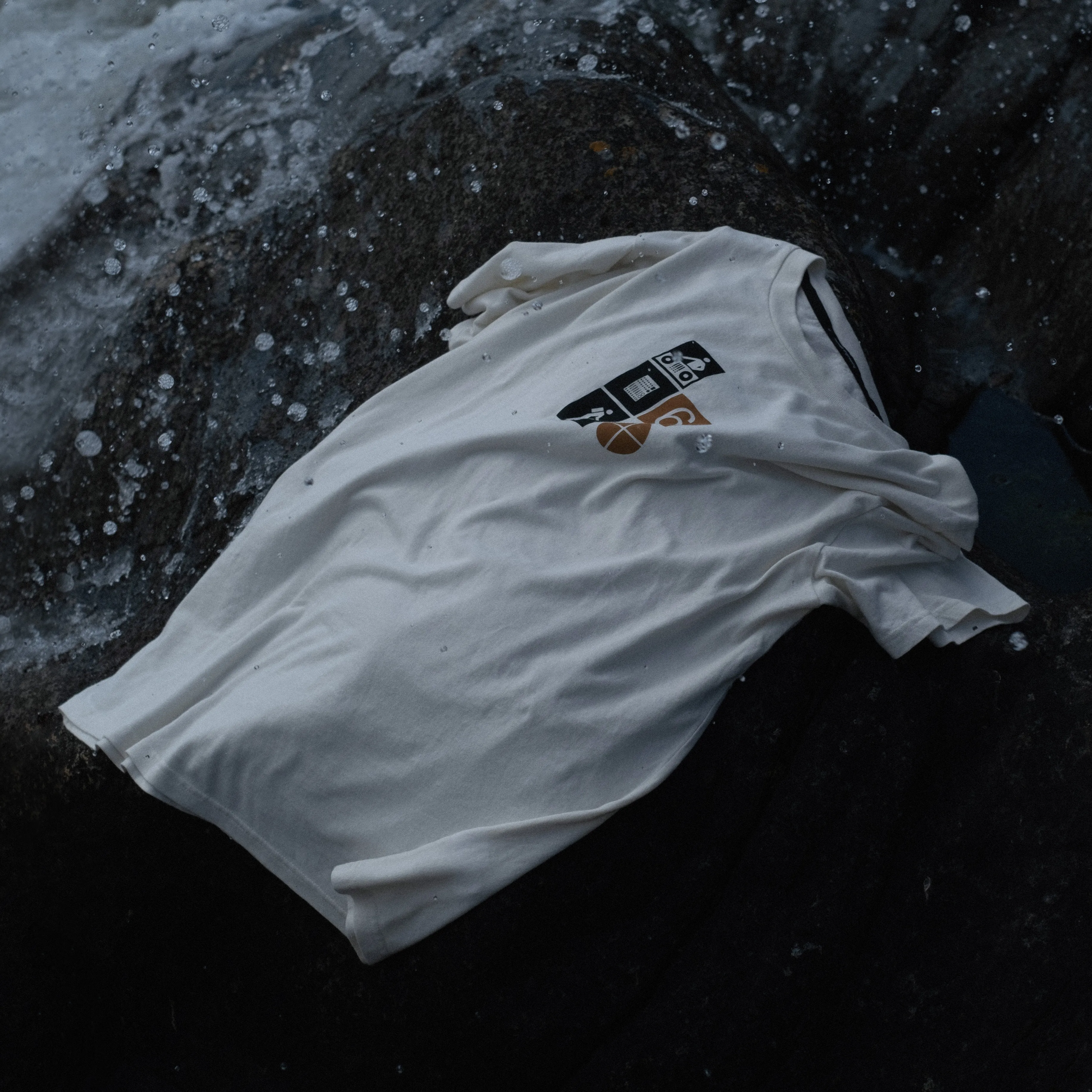 field t-shirt 3 field t-shirt