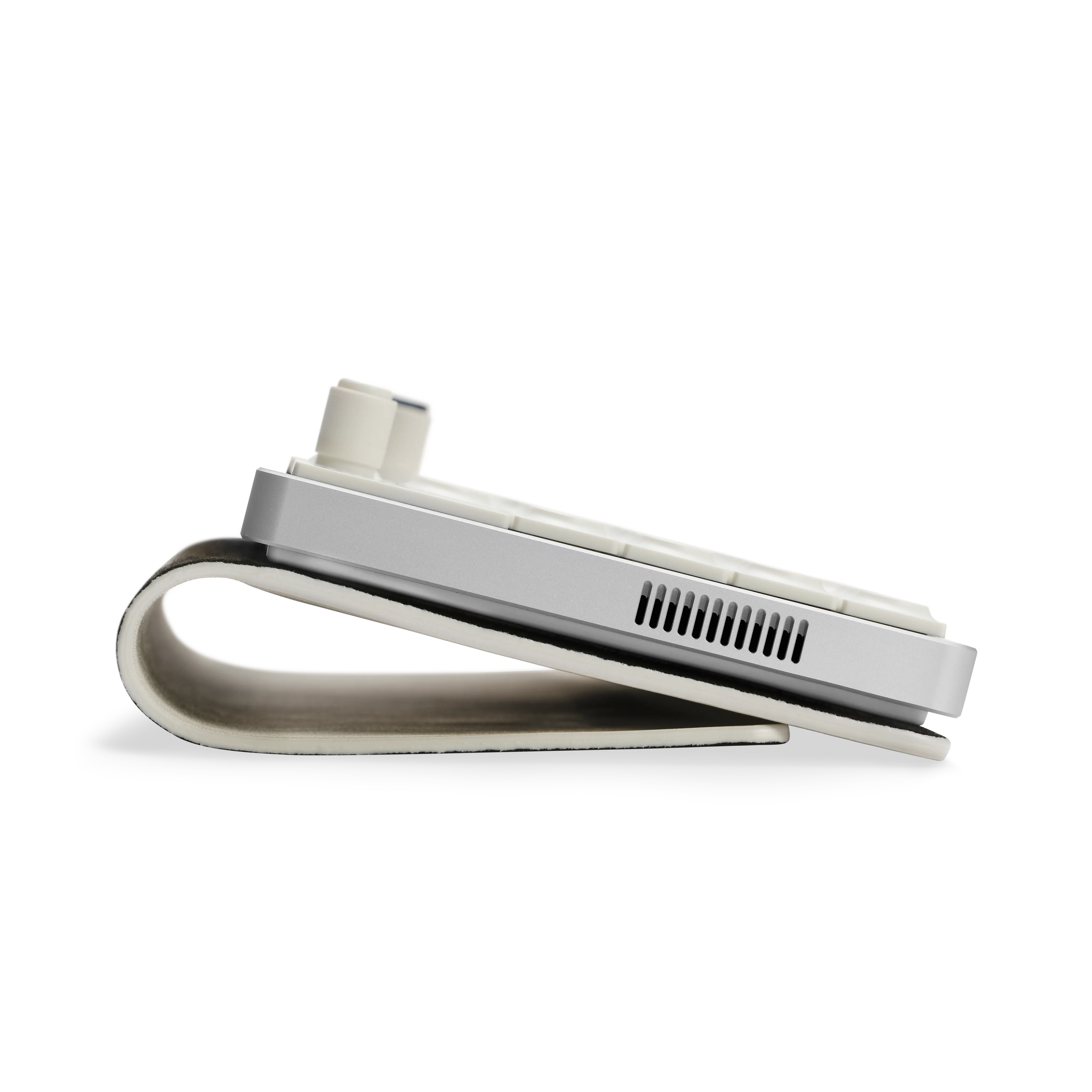 field leather wrap white